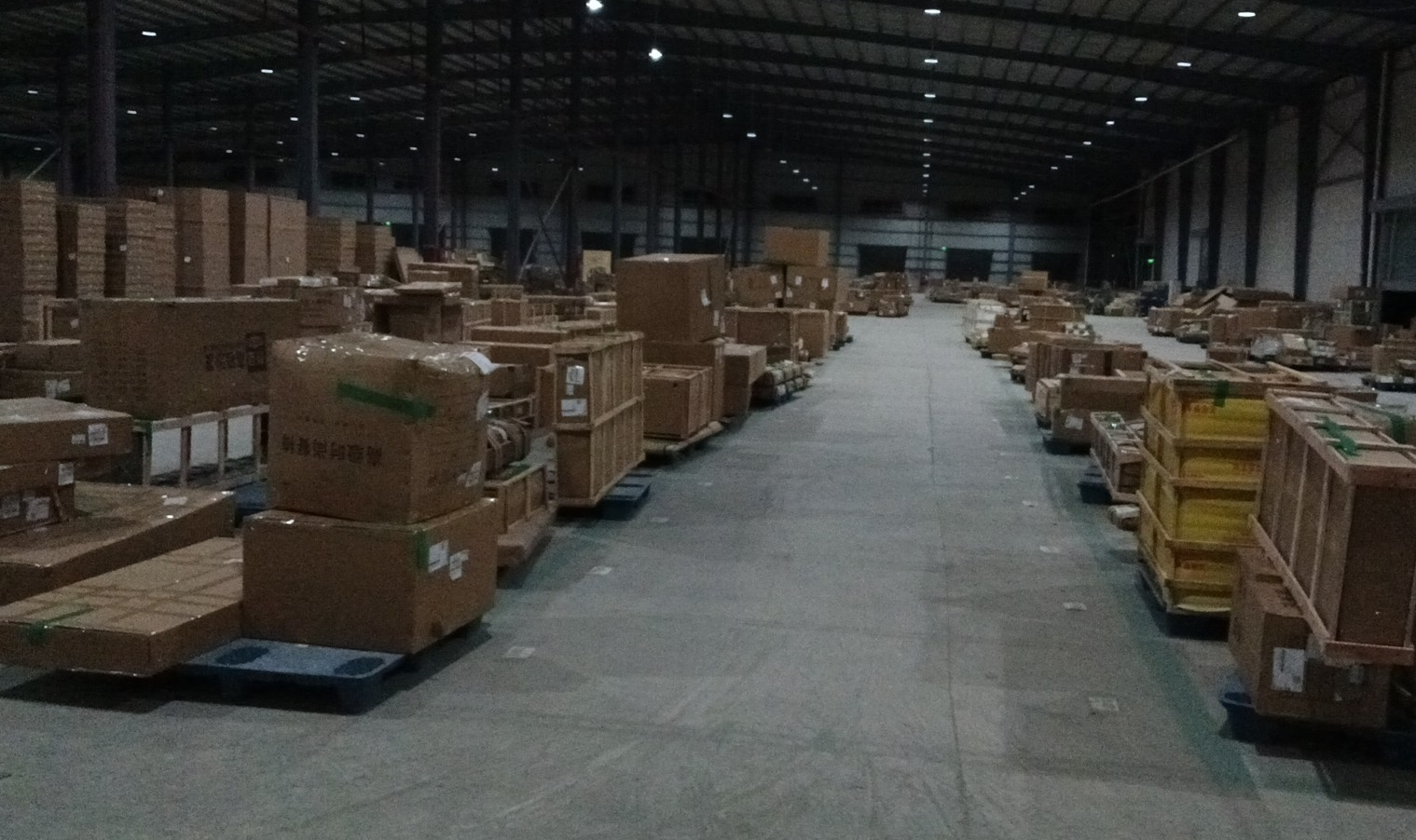 Auvris warehouse and fulfillment
