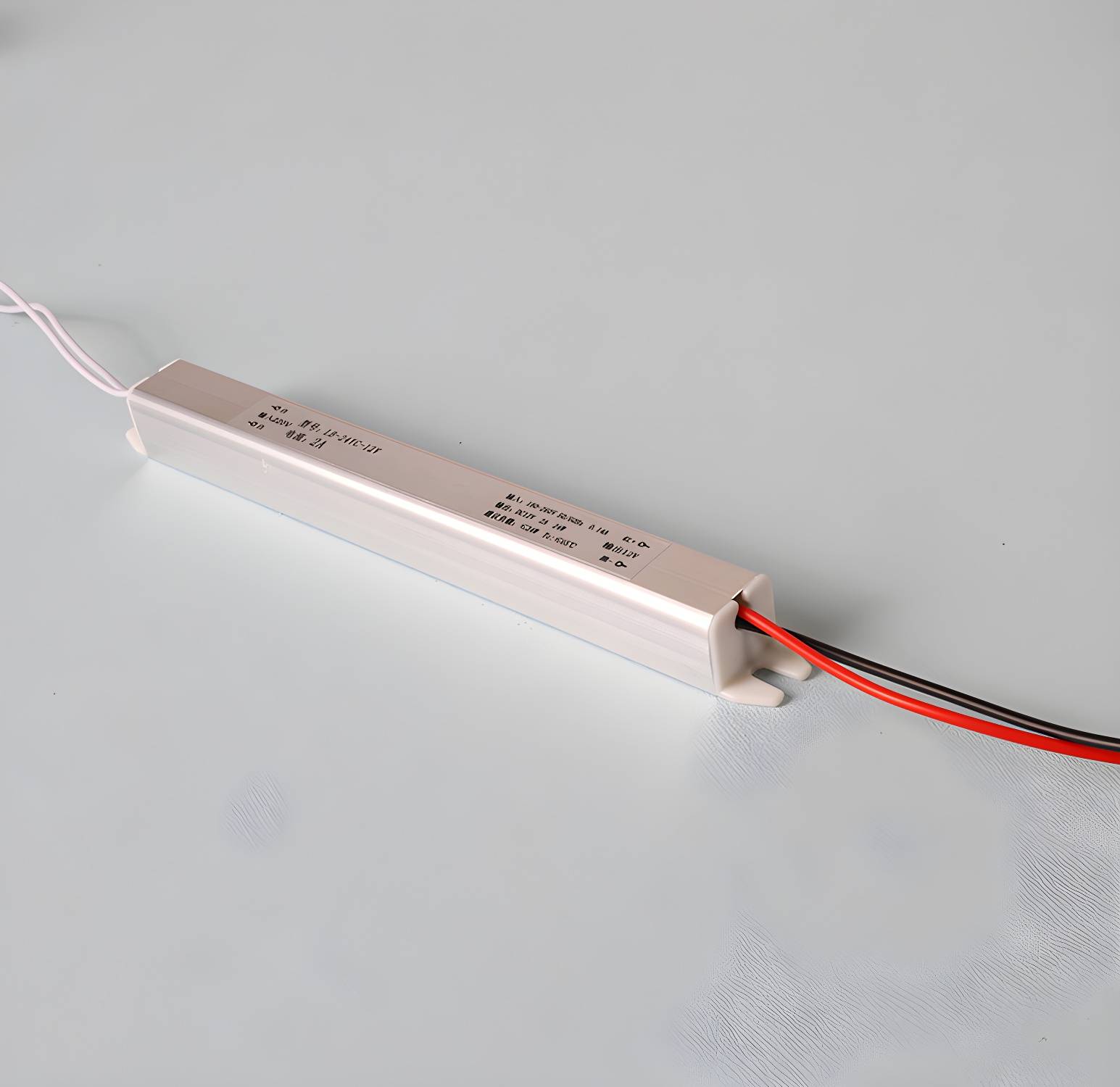 Imported image aecc8a1864e3 2702800.jpg