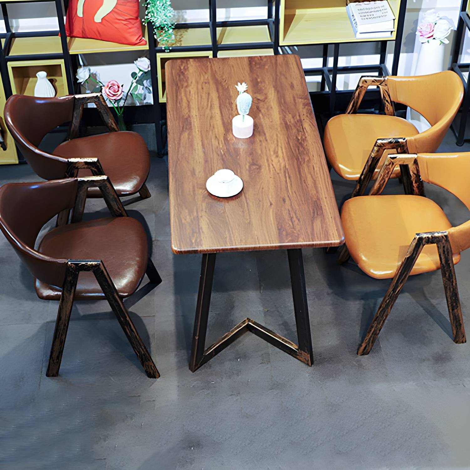 Imported image c3144720e881 3827480.jpg