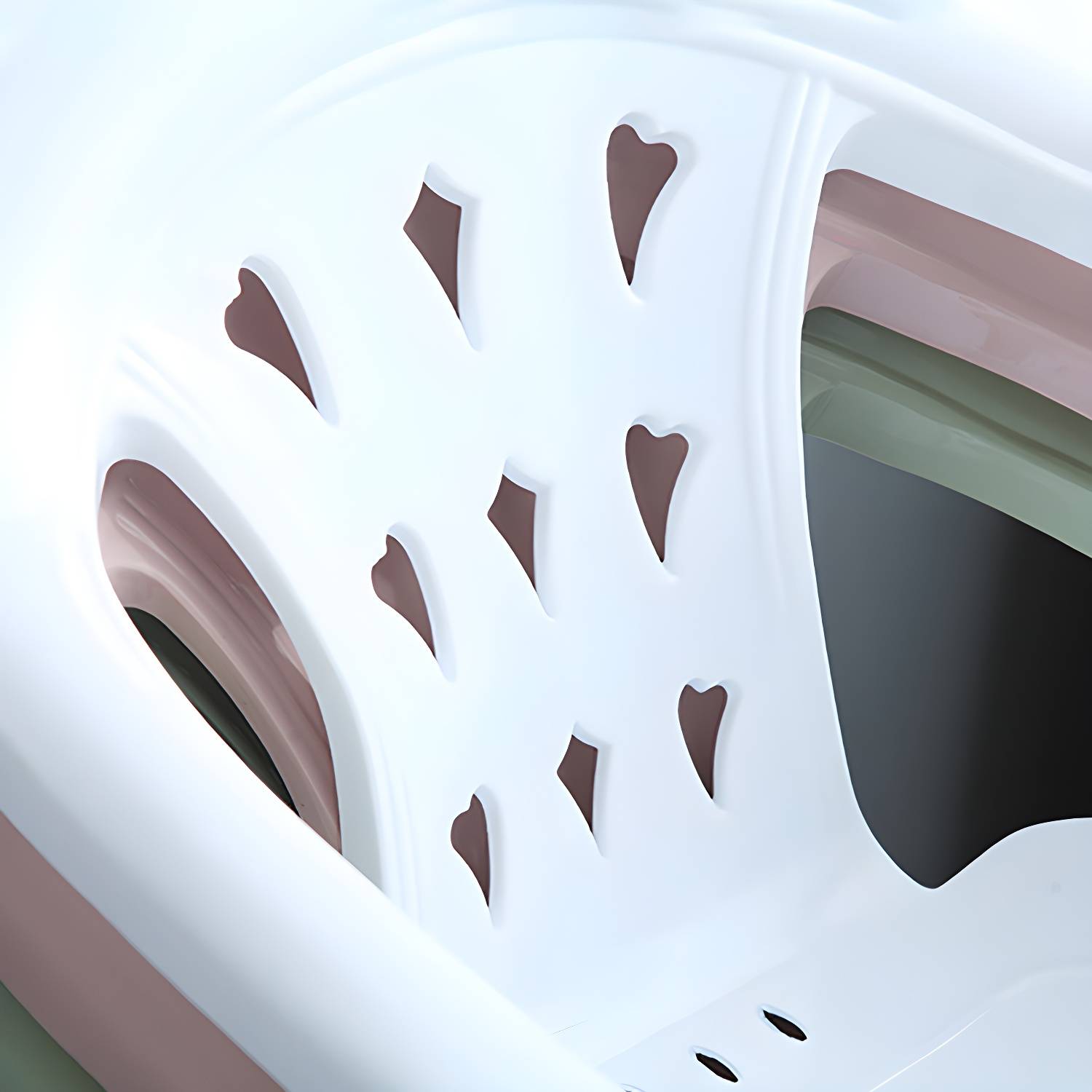 Imported image a9d477761cf5 4130486.jpg