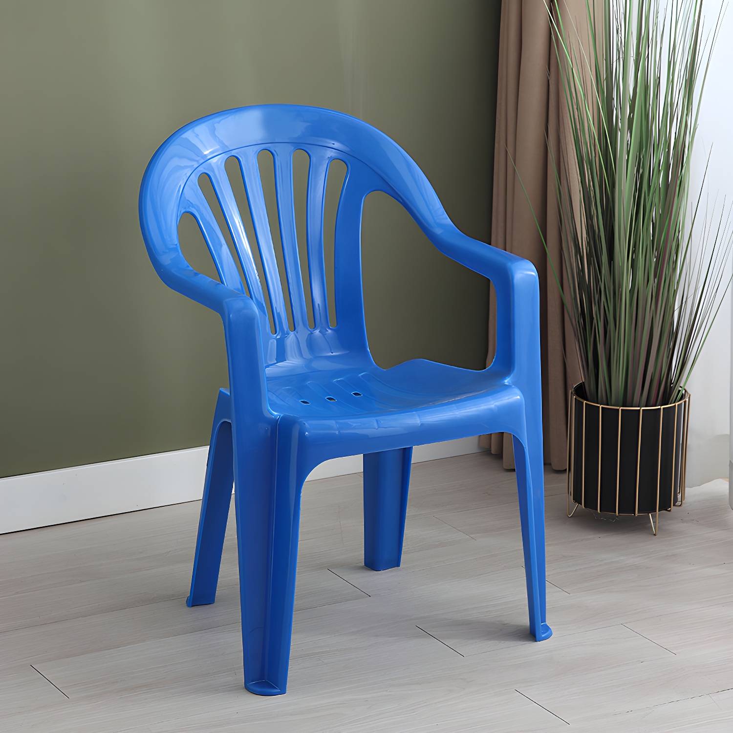 Imported image 82a922ae12ec 4130591.jpg